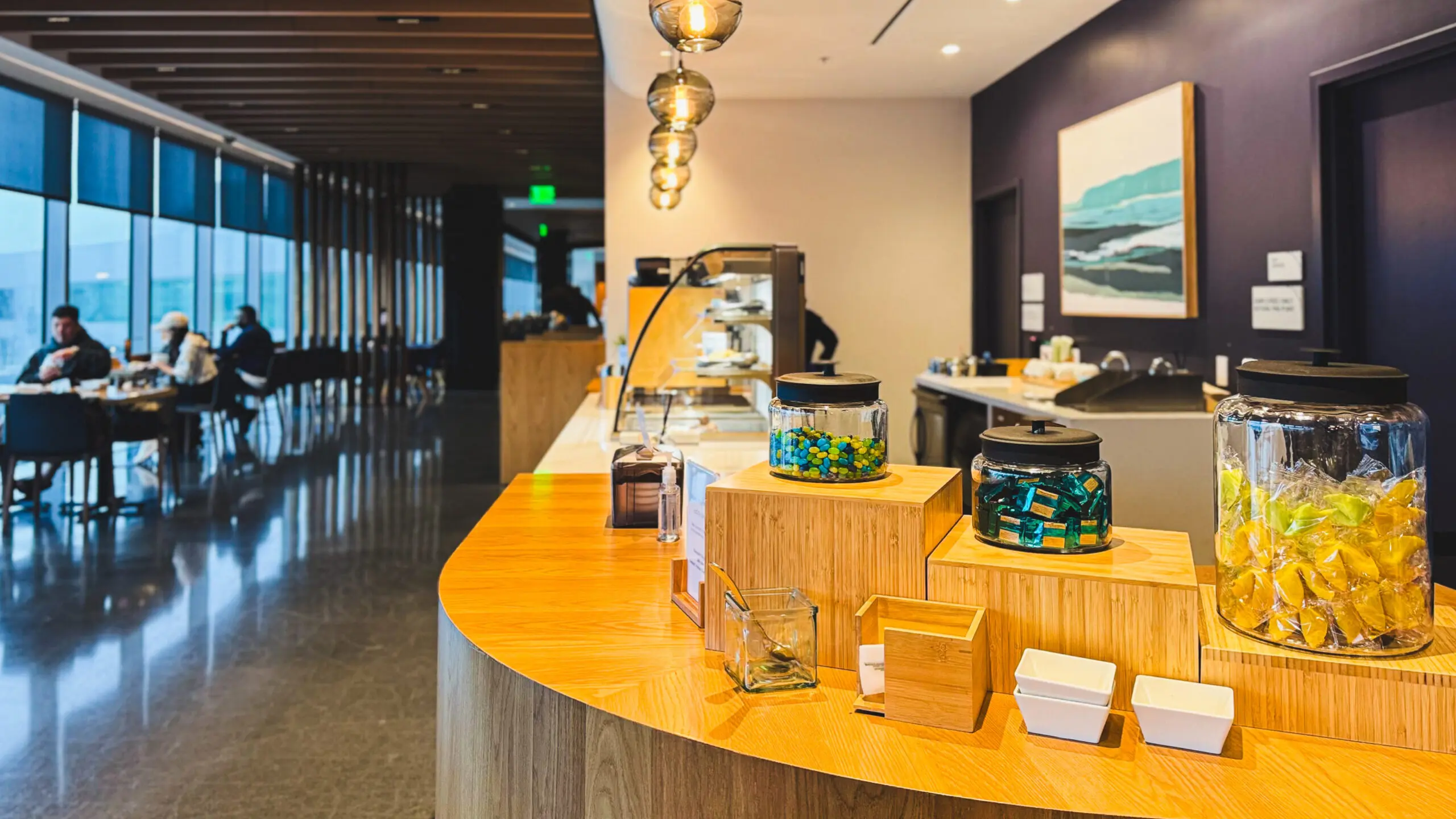 Alaska Airlines Lounge at SFO modern design